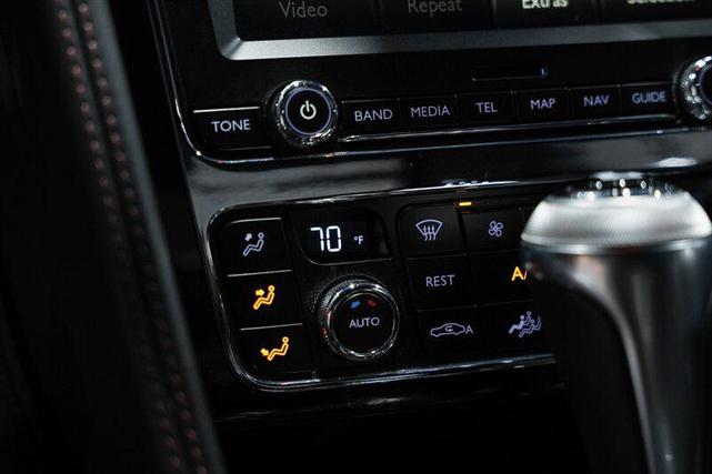 Photo of 2017 Ice Metallic Bentley Continental GT