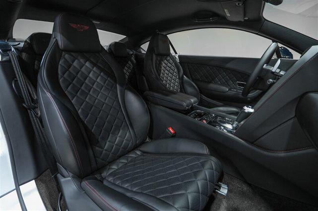 Photo of 2017 Ice Metallic Bentley Continental GT