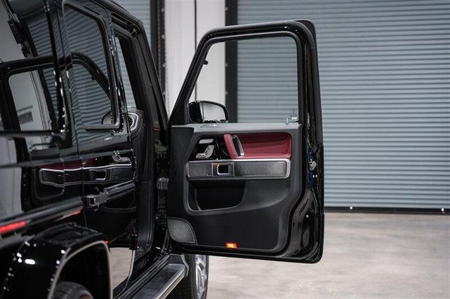 Photo of 2023 Black Mercedes-Benz AMG G 63