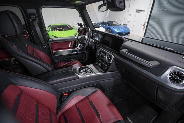 Photo of 2023 Black Mercedes-Benz AMG G 63