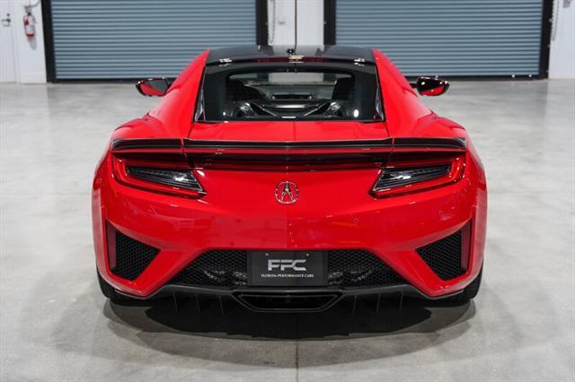 Photo of 2017 Curva Red Acura NSX