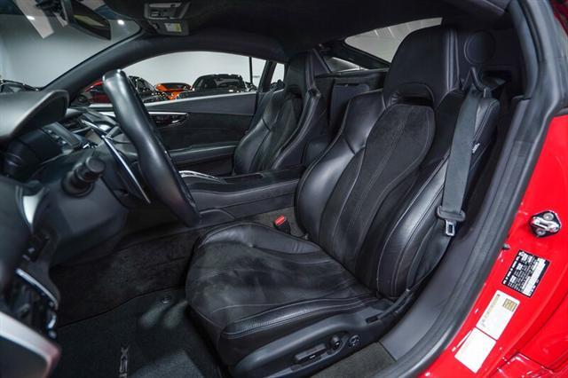 Photo of 2017 Curva Red Acura NSX