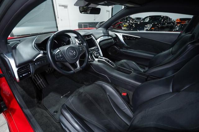 Photo of 2017 Curva Red Acura NSX