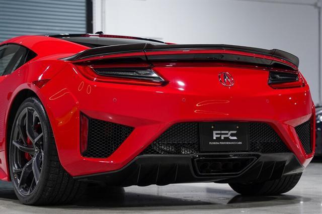 Photo of 2017 Curva Red Acura NSX