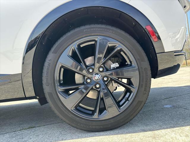Photo of 2023 Summit White Buick Envision