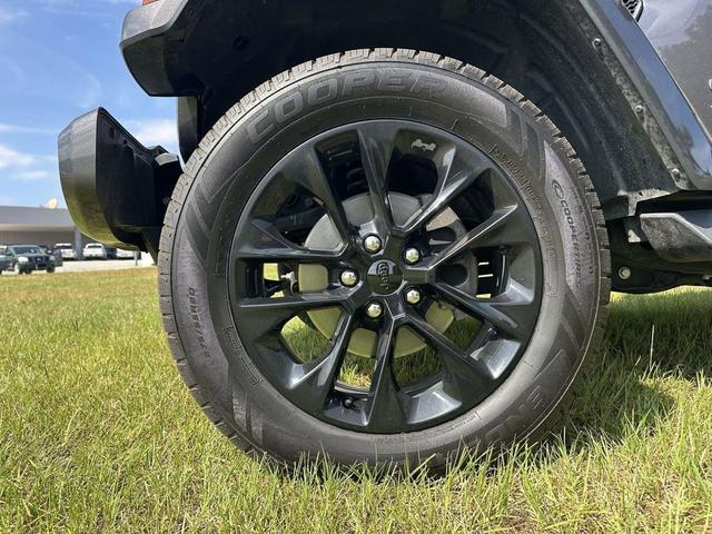 Photo of 2021 Black Clearcoat Jeep Wrangler Unlimited