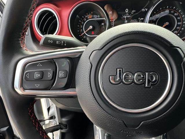 Photo of 2023 Silver Zynith Clearcoat Jeep Wrangler