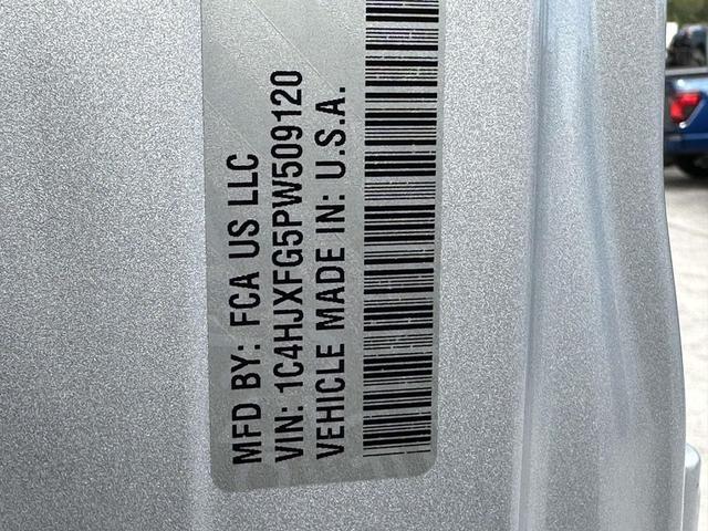 Photo of 2023 Silver Zynith Clearcoat Jeep Wrangler