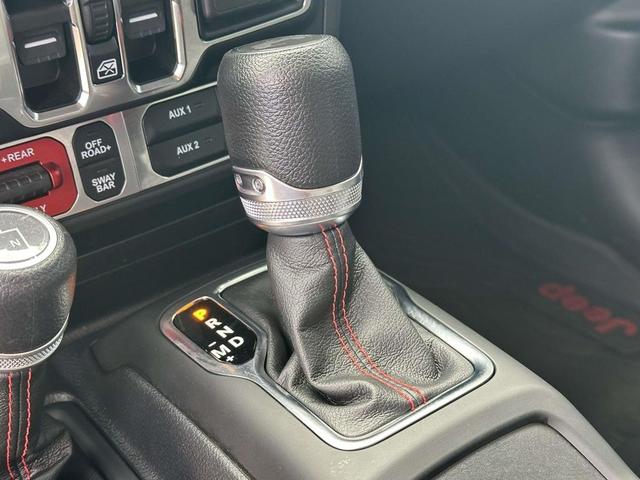 Photo of 2023 Silver Zynith Clearcoat Jeep Wrangler