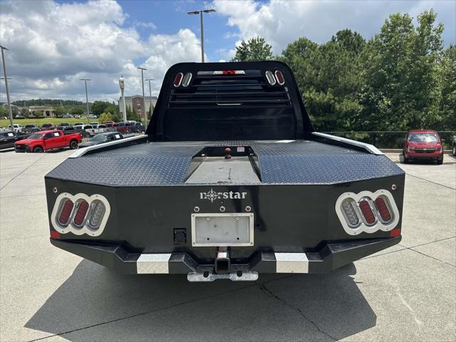 Photo of 2022 Agate Black Metallic Bla Ford F-450