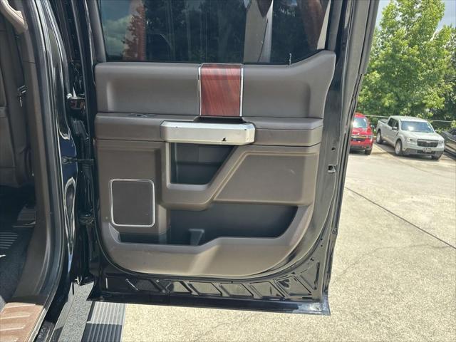 Photo of 2022 Agate Black Metallic Bla Ford F-450