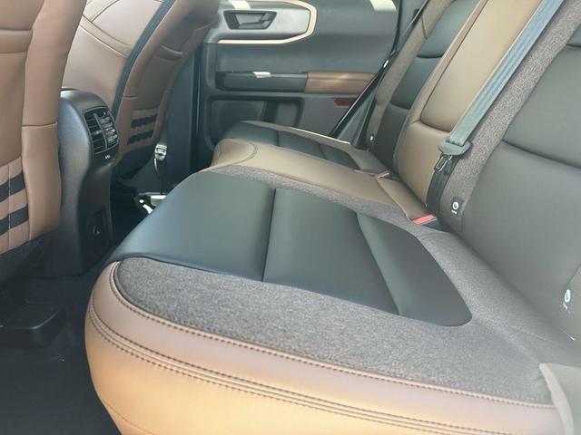 Photo of 2025 Oxford White Ford Bronco Sport