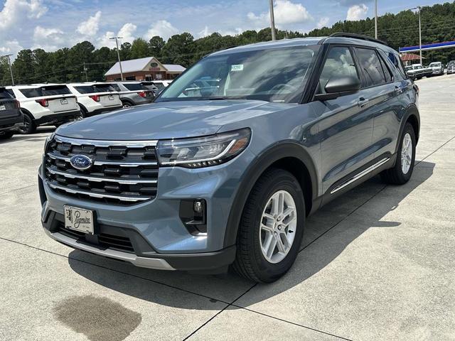 Photo of 2025 Vapor Blue Ford Explorer