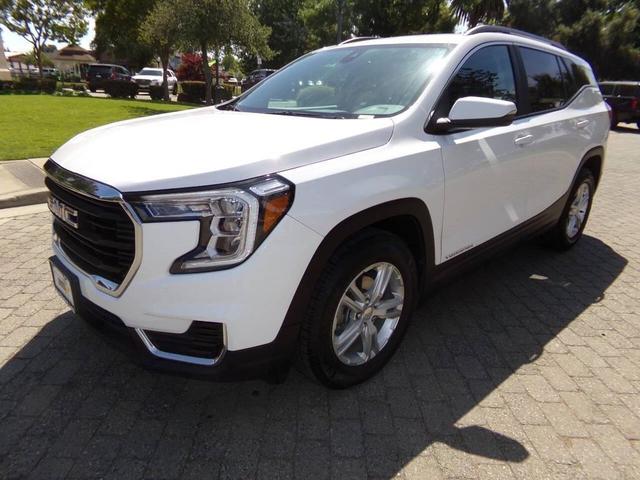 Photo of 2022 White GMC Terrain