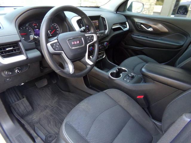 Photo of 2022 White GMC Terrain
