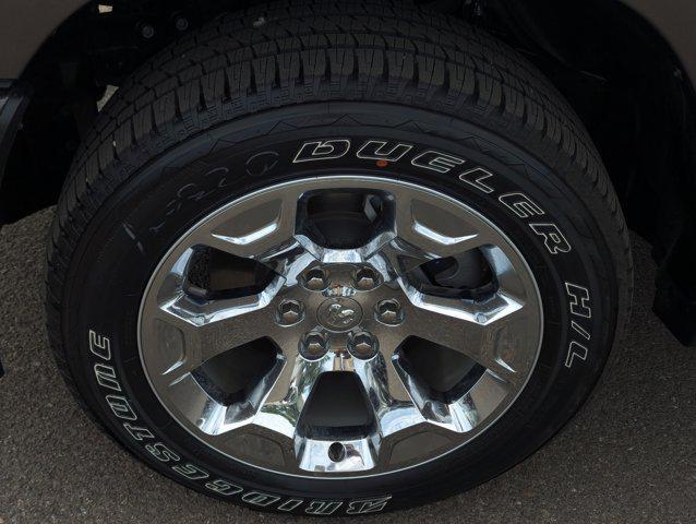 Photo of 2025 Granite Crystal Metallic Clearcoat RAM 1500