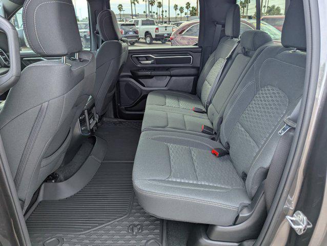 Photo of 2025 Granite Crystal Metallic Clearcoat RAM 1500