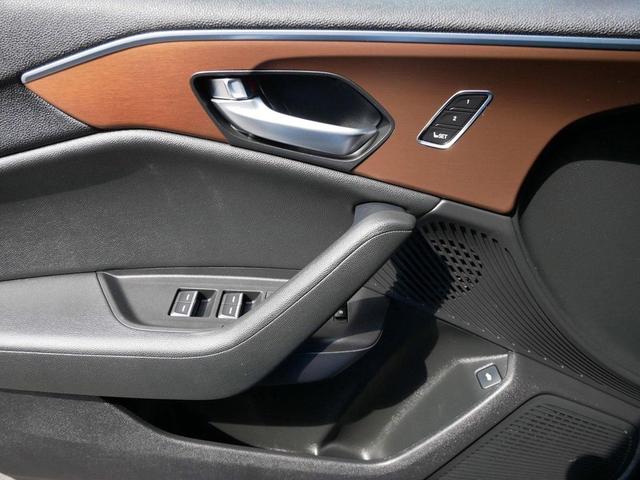 Photo of 2021 Majestic Black Pearl Acura TLX