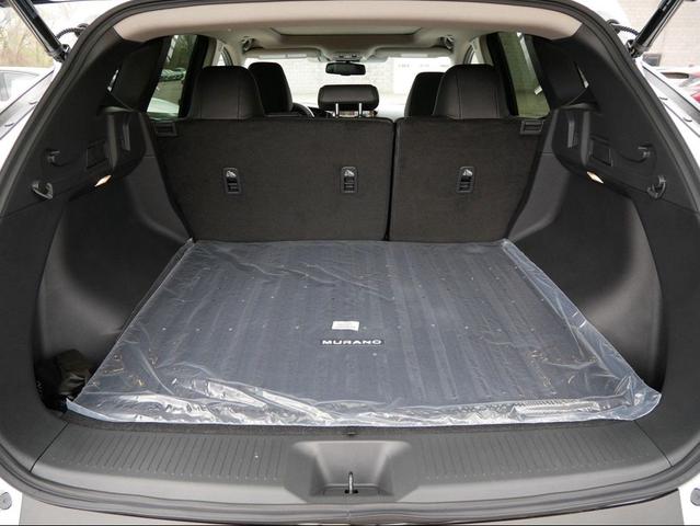 Photo of 2025 Everest White Pearl Tricoat Nissan Murano