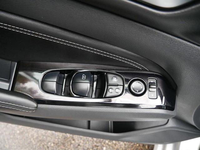 Photo of 2023 Brilliant Silver Metallic Nissan Altima