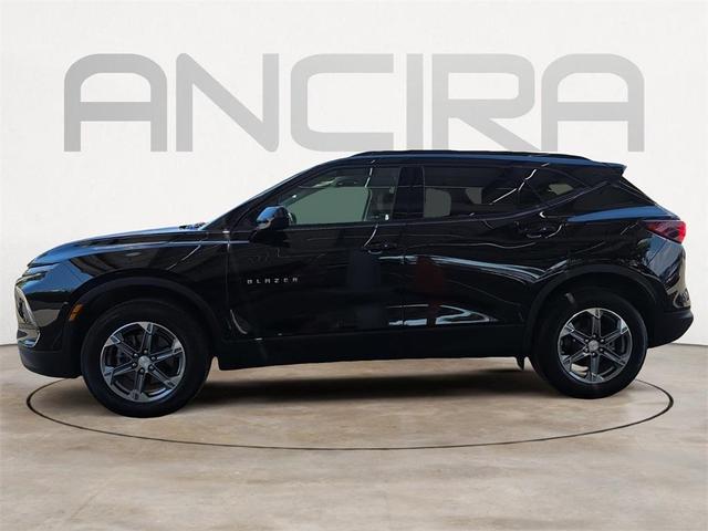 Photo of 2023 Black Chevrolet Blazer