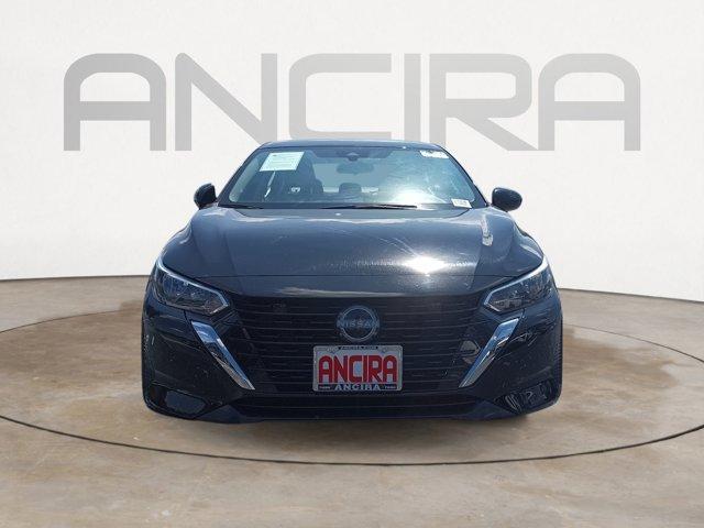 Photo of 2024 Black Nissan Sentra