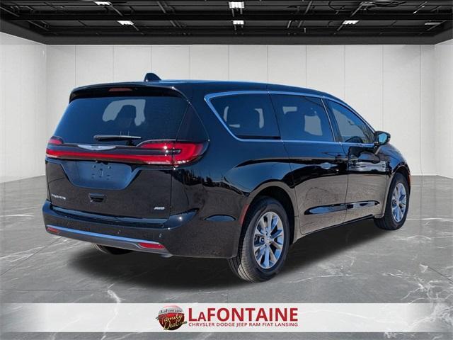 Photo of 2026 Diamond Black Chrysler Pacifica