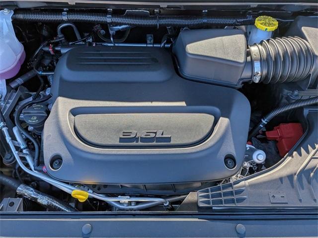 Photo of 2026 Diamond Black Chrysler Pacifica