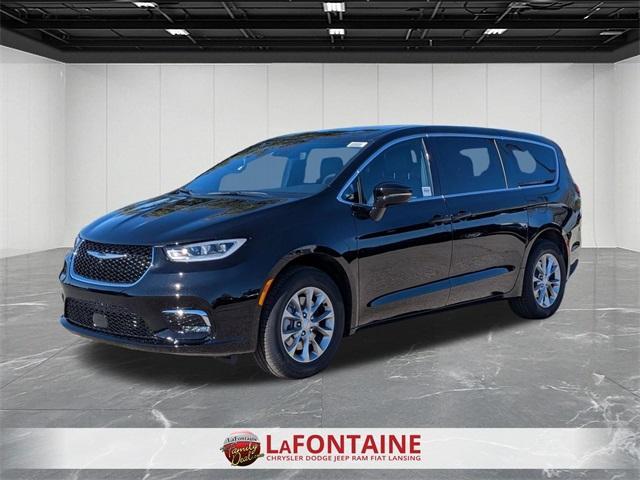 Photo of 2026 Diamond Black Chrysler Pacifica