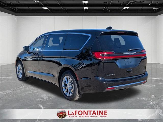 Photo of 2026 Diamond Black Chrysler Pacifica