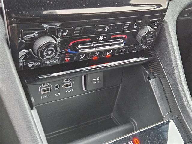 Photo of 2025 Bright White Clearcoat Jeep Grand Cherokee L