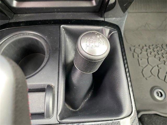 Photo of 2021 Super White Toyota 4Runner