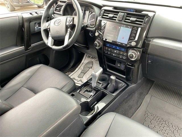 Photo of 2021 Super White Toyota 4Runner