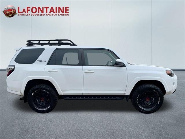 Photo of 2021 Super White Toyota 4Runner
