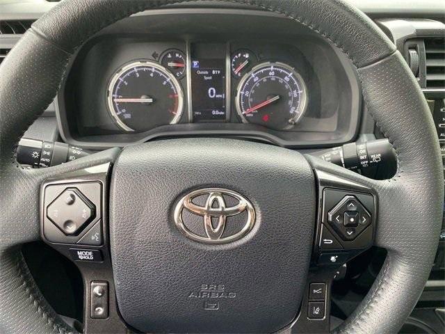 Photo of 2021 Super White Toyota 4Runner