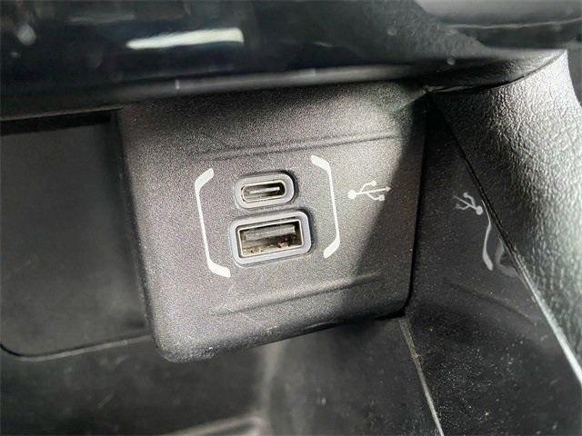 Photo of 2022 Laser Blue Jeep Compass