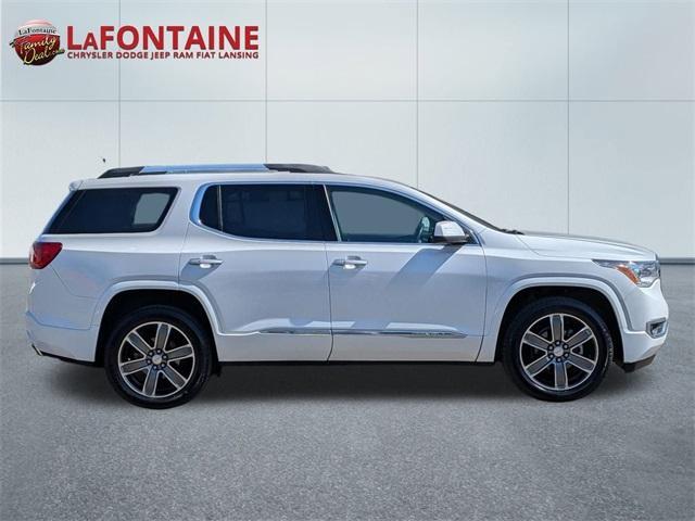 Photo of 2017 White Frost Tri-Coat GMC Acadia