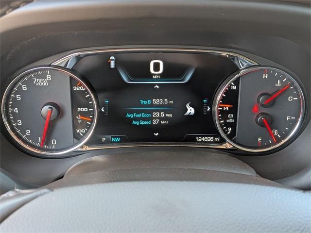 Photo of 2017 White Frost Tri-Coat GMC Acadia