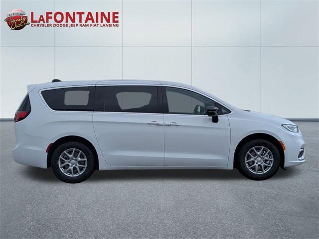 Photo of 2026 PW7 Chrysler Pacifica