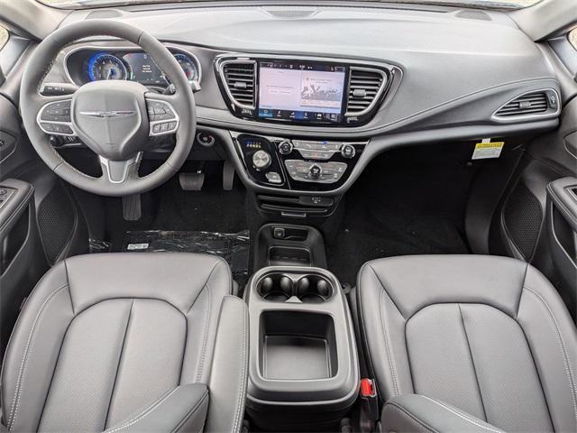Photo of 2026 PW7 Chrysler Pacifica