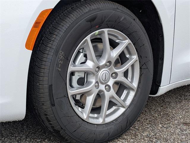 Photo of 2026 PW7 Chrysler Pacifica