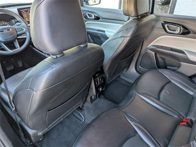 Photo of 2023 Granite Crystal Clearcoat Metallic Jeep Compass