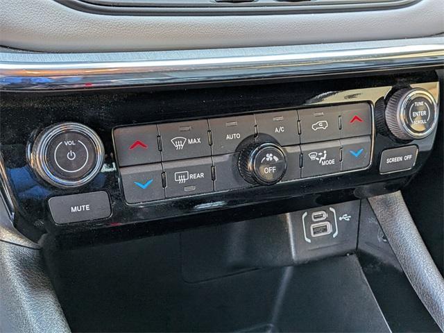 Photo of 2023 Granite Crystal Clearcoat Metallic Jeep Compass