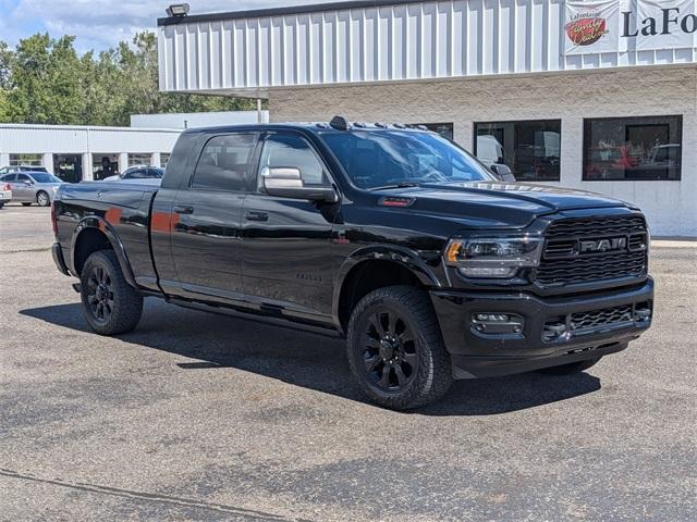 Photo of 2021 Diamond Black RAM 2500