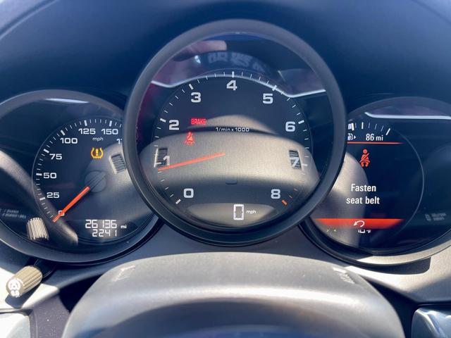 Photo of 2022 Silver Porsche 718 Cayman