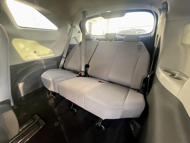 Photo of 2023 Predawn Gray Mica Toyota Sienna