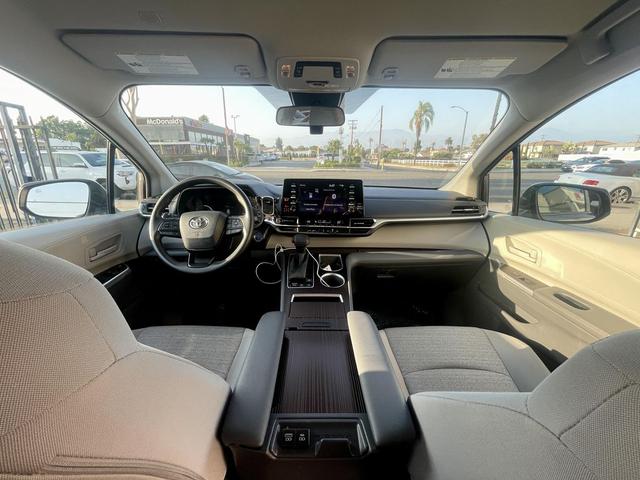 Photo of 2023 Predawn Gray Mica Toyota Sienna