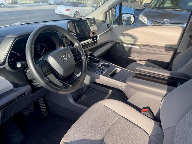 Photo of 2023 Predawn Gray Mica Toyota Sienna