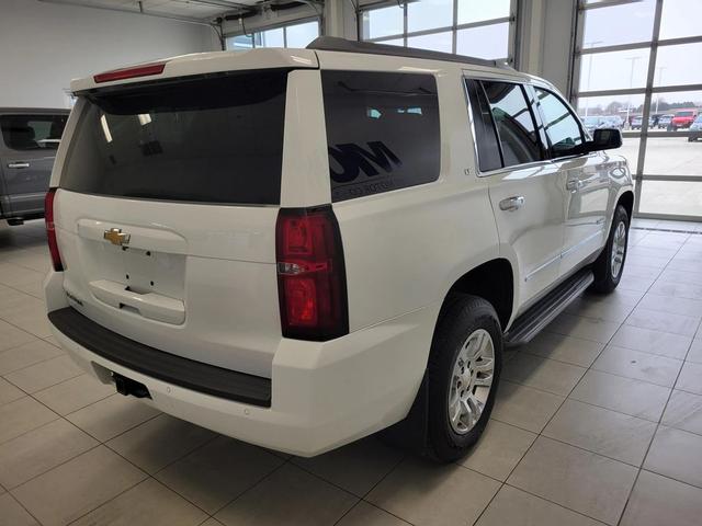 Photo of 2017 Summit White Chevrolet Tahoe
