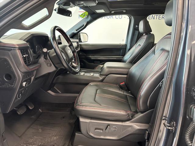 Photo of 2022 Stone Blue Ford Expedition Max